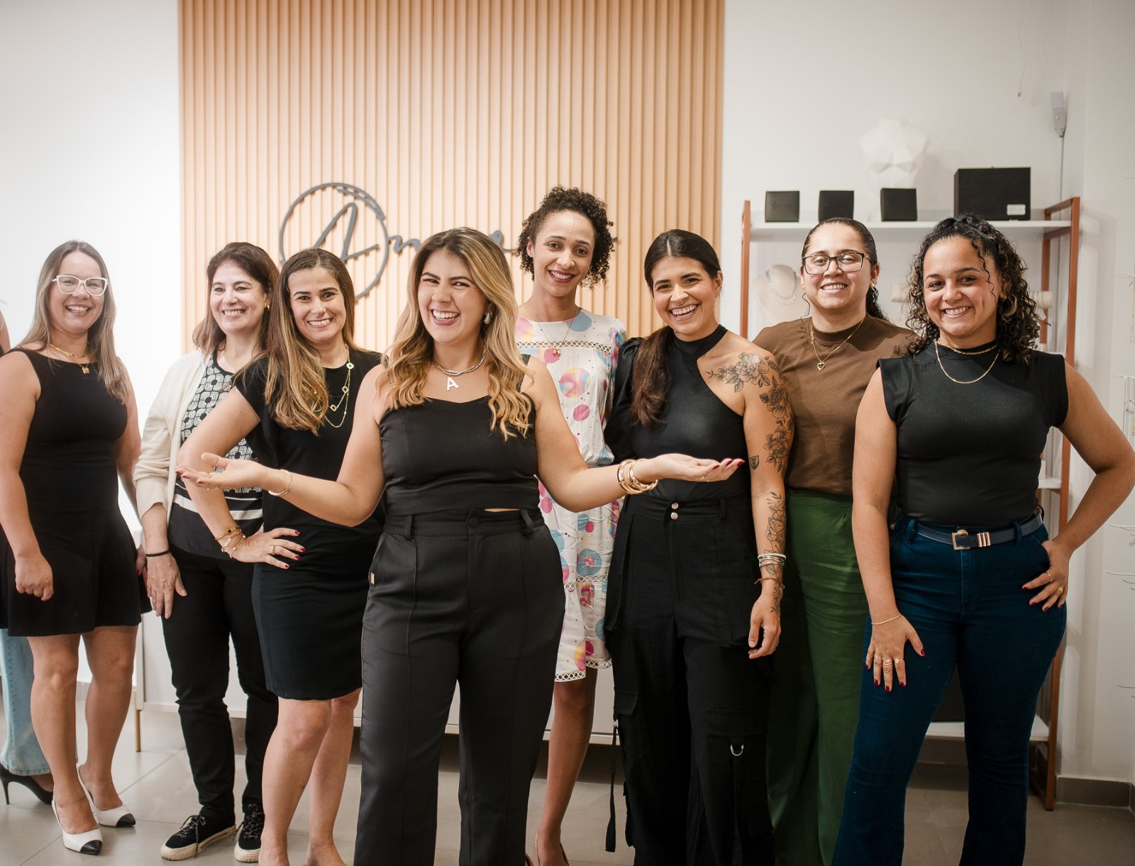 Consultoras Amoy reunidas em evento exclusivo